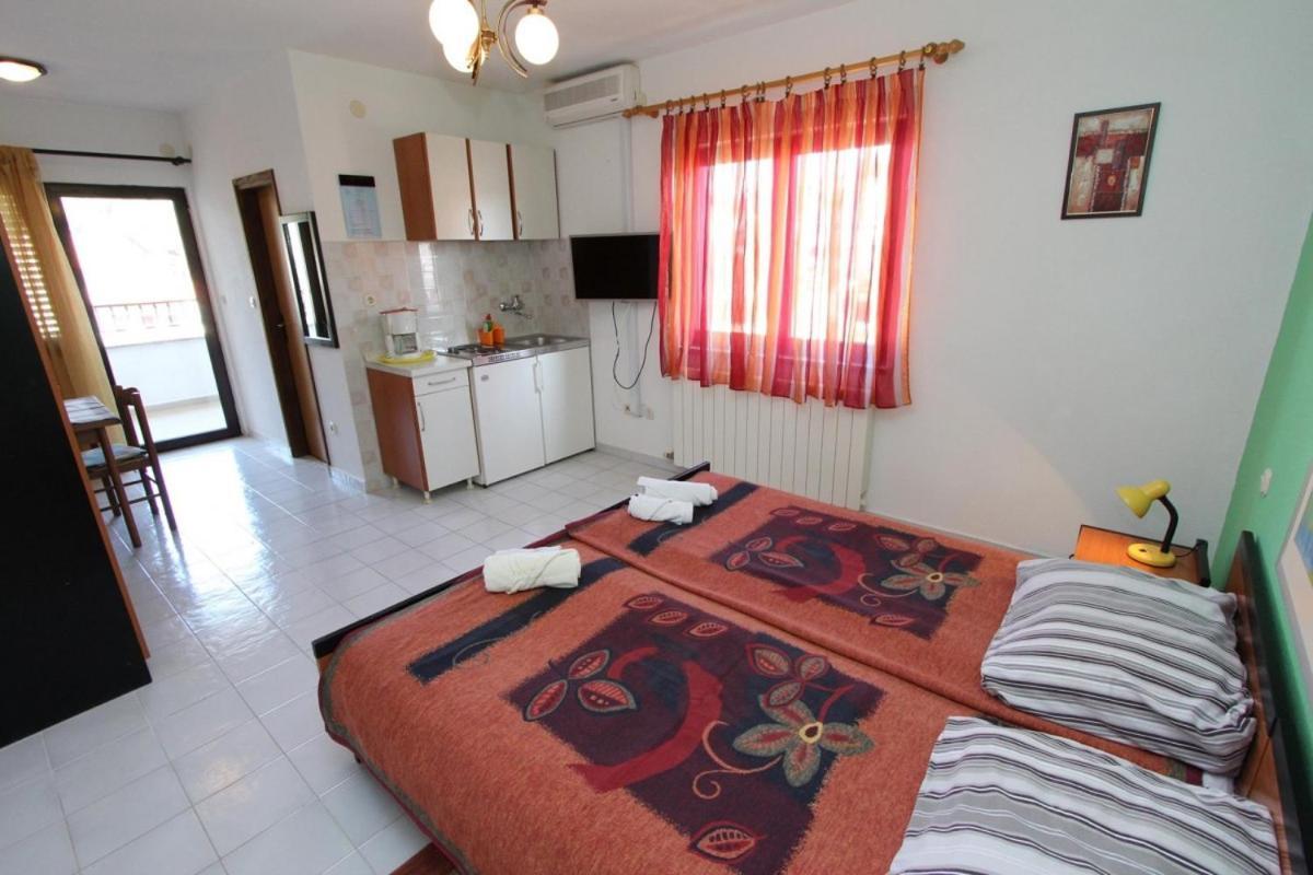 Apartments Jasna Ровинь Экстерьер фото